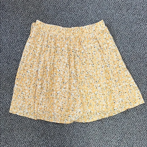 Torrid Retro Chic Swing Skirt - Floral Yellow - Picture 5 of 12